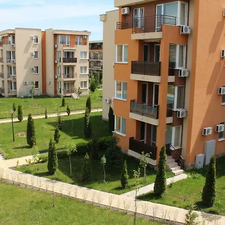 Апартамент Private In Orchid Garden Слънчев бряг
