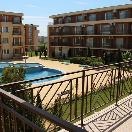 Апартамент Private In Orchid Garden Слънчев бряг