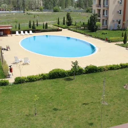 Private In Orchid Garden Апартамент