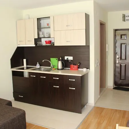 Апартамент Private In Orchid Garden Слънчев бряг